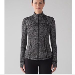 Lululemon define jacket size 6